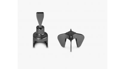 LE CREUSET STAR OPENER EN CROWNAFSLUITER