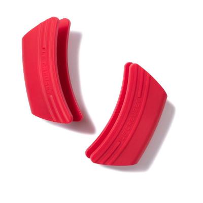 LE CREUSET SILICONE HANDVAT ROOD 2 ST.